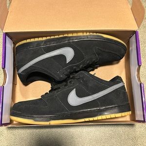 Nike SB Dunk Low “Black Fog”